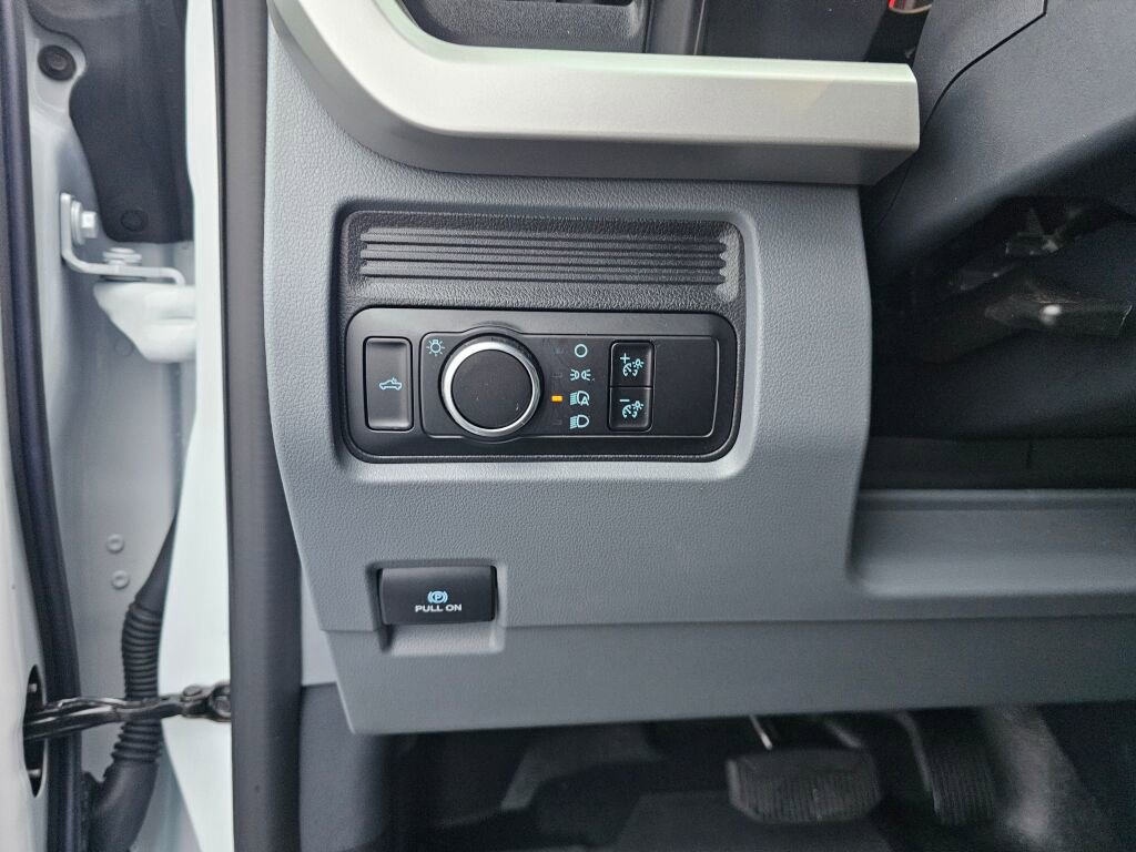 Certified 2024 Ford F250 XL image 19