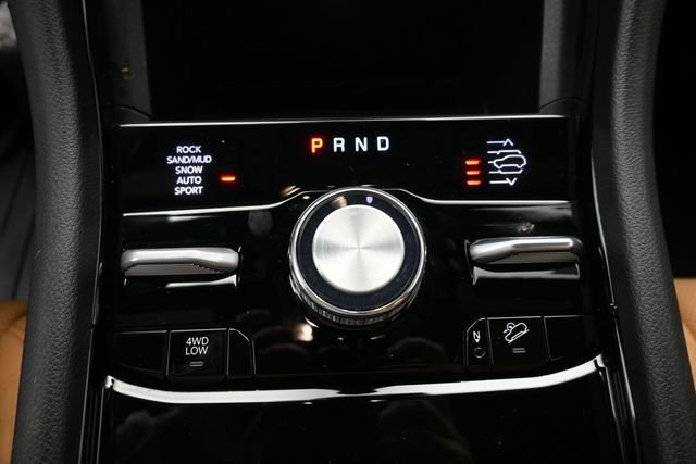 Used 2025 Jeep Grand Cherokee L Summit AWD/4WD image 15
