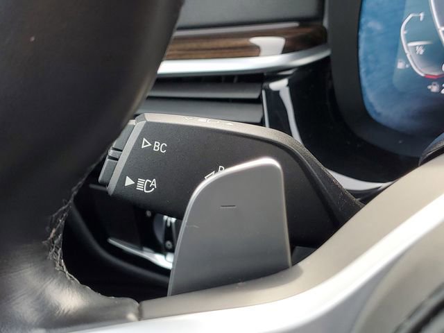 Used 2022 BMW 530i xDrive w/ M Sport Package image 19