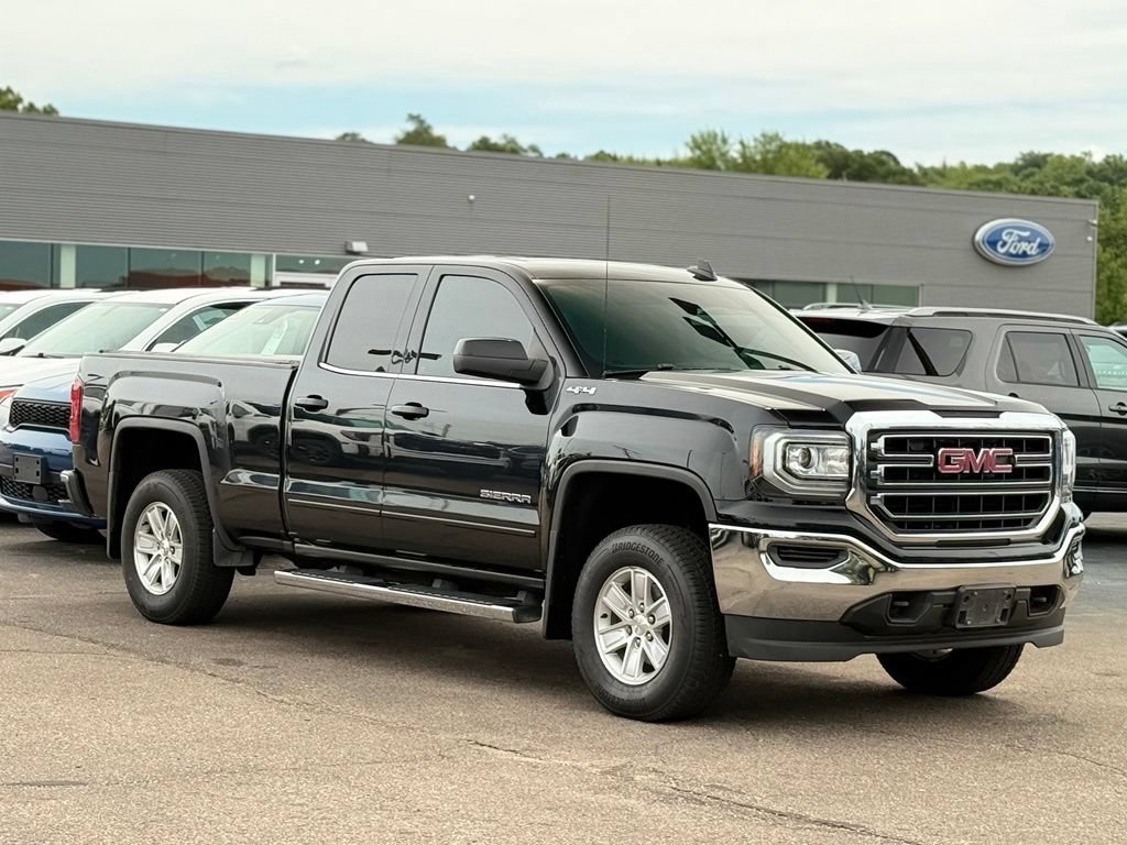 Used 2017 GMC Sierra 1500 SLE AWD/4WD image 24
