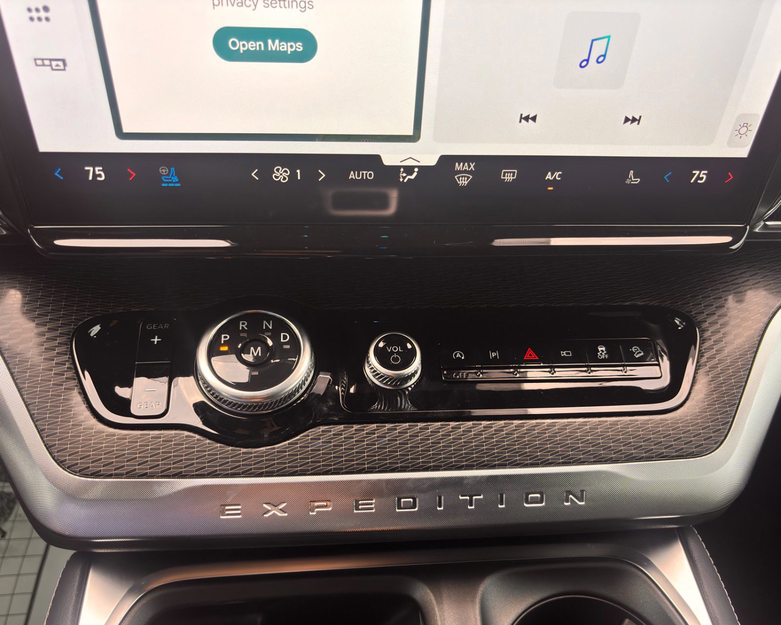 Certified 2025 Ford Expedition Platinum w/ Stealth Appearance Package image 58