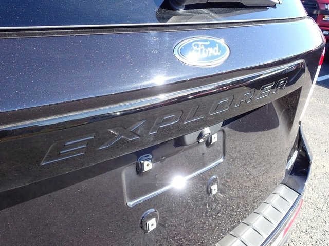 Certified 2022 Ford Explorer ST-Line w/ Class IV Trailer Tow Package image 9