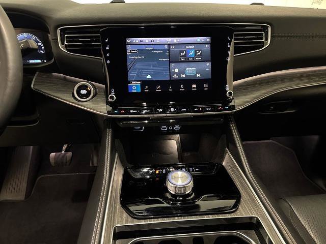 Used 2024 Jeep Wagoneer Series II w/ Flexible Seating Group image 25