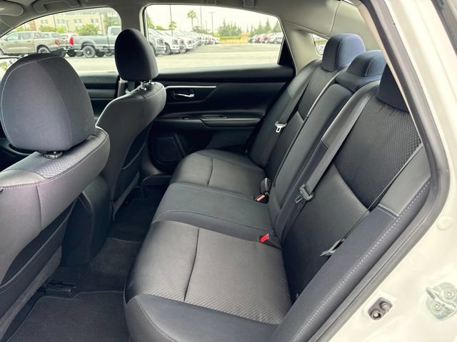 Used 2017 Nissan Altima 2.5 SR w/ Midnight Edition Package FWD image 11