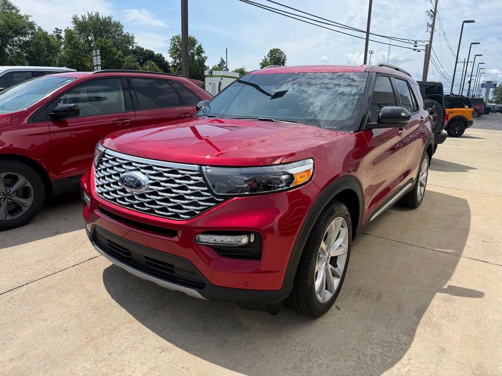Certified 2023 Ford Explorer Platinum w/ Technology Package AWD/4WD image 5