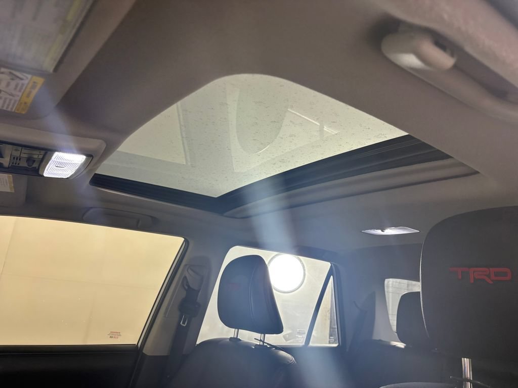 Used 2020 Toyota 4Runner TRD Off-Road Premium w/ Moonroof Package AWD/4WD image 26