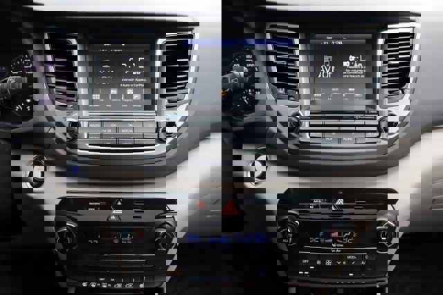 Used 2018 Hyundai Tucson Value w/ Cargo Package image 12