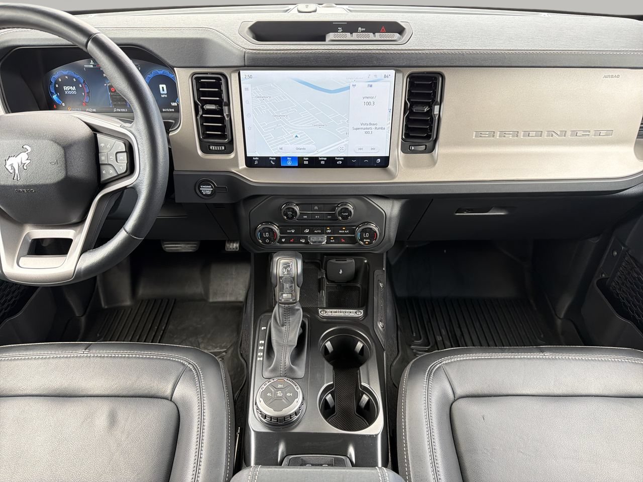 Certified 2025 Ford Bronco Outer Banks AWD/4WD image 14