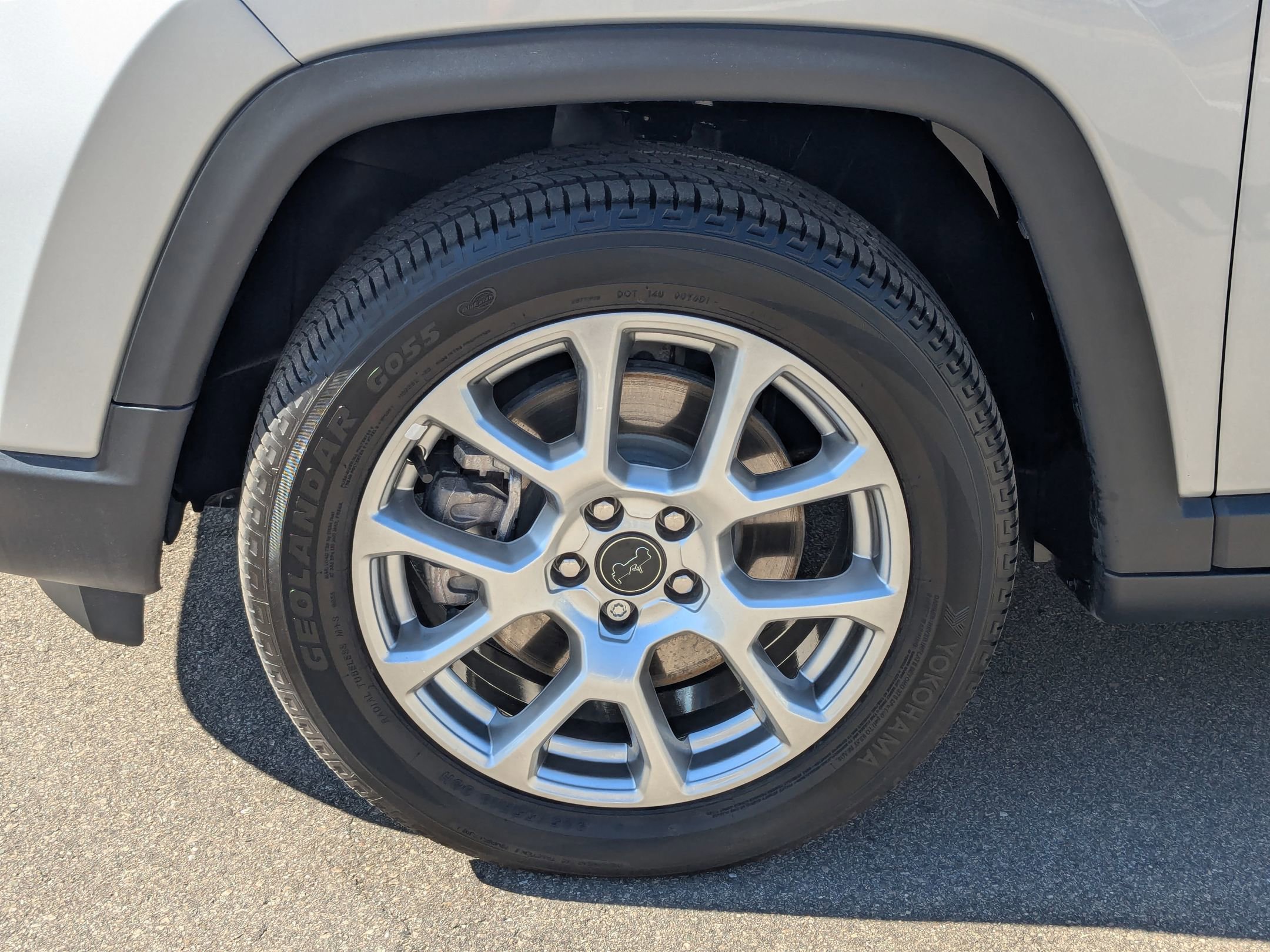 Used 2025 Jeep Compass Latitude AWD/4WD image 10