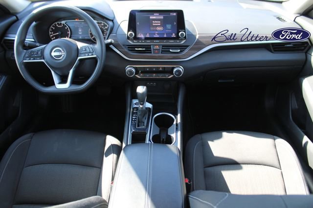 Used 2024 Nissan Altima 2.5 SV image 15
