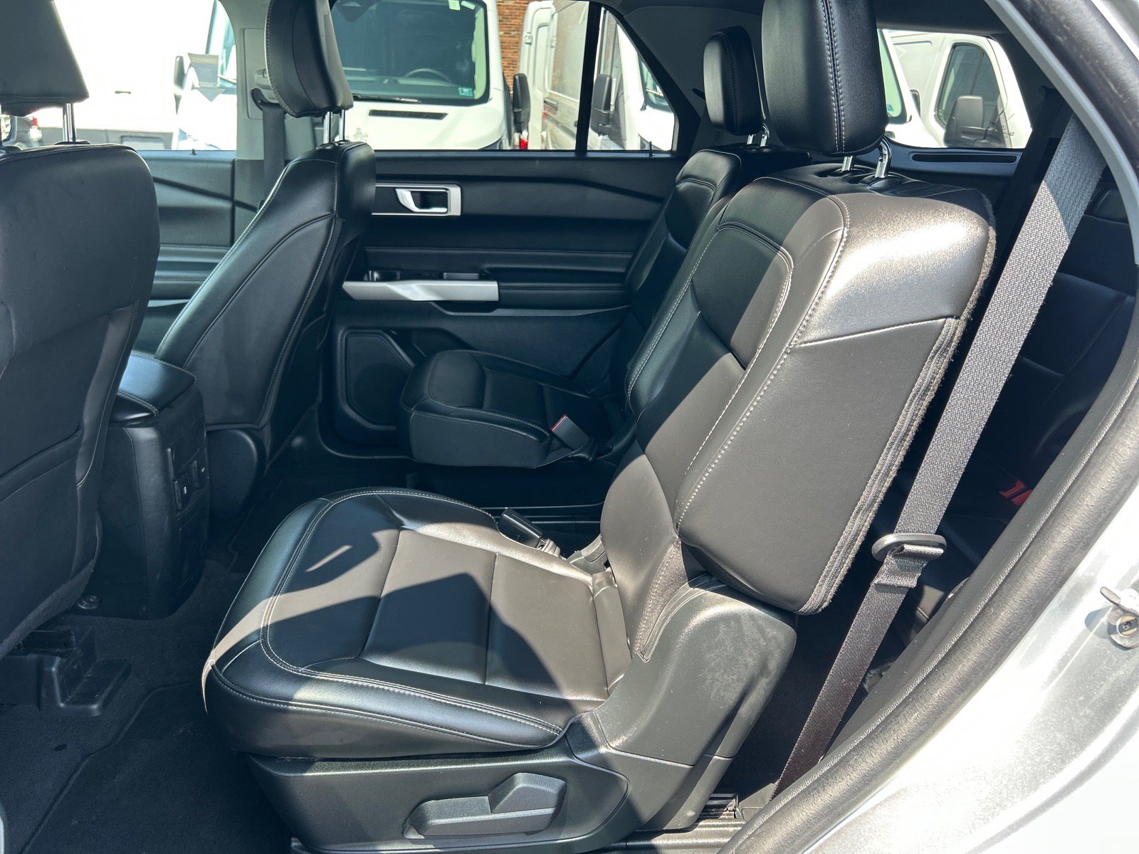 Certified 2023 Ford Explorer XLT w/ Equipment Group 202A AWD/4WD image 10