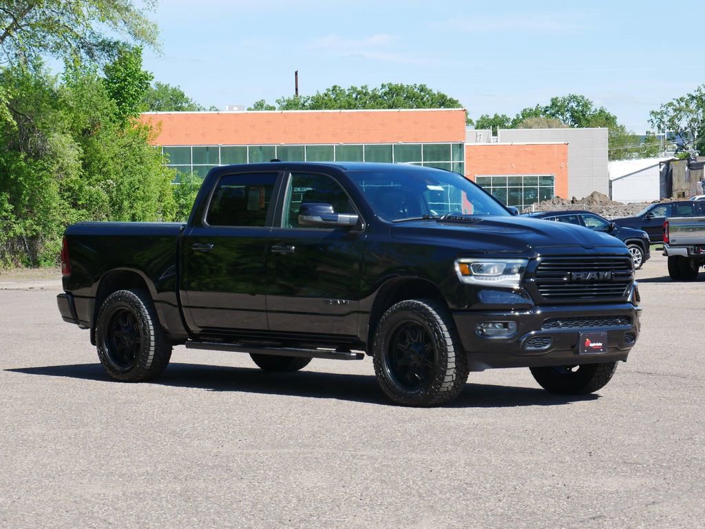 Used 2023 RAM 1500 Laramie AWD/4WD image 1