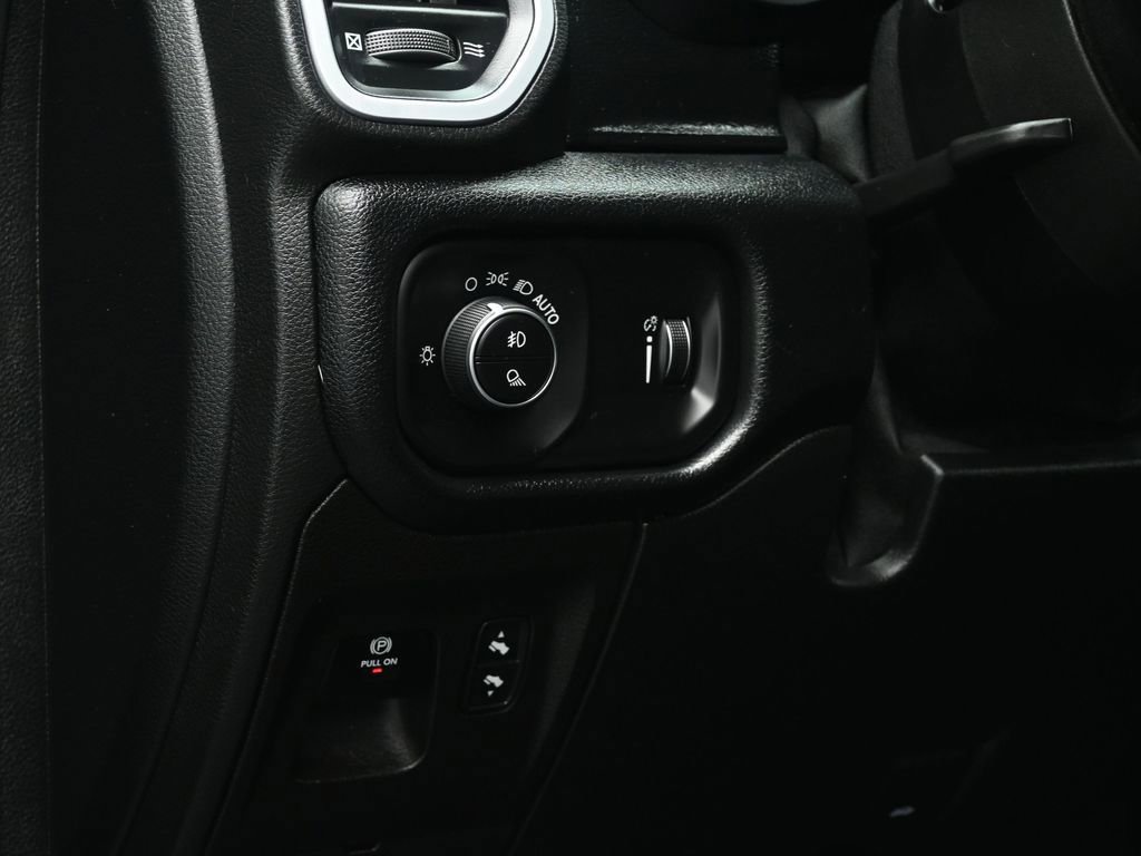 Used 2021 RAM 1500 Big Horn image 37