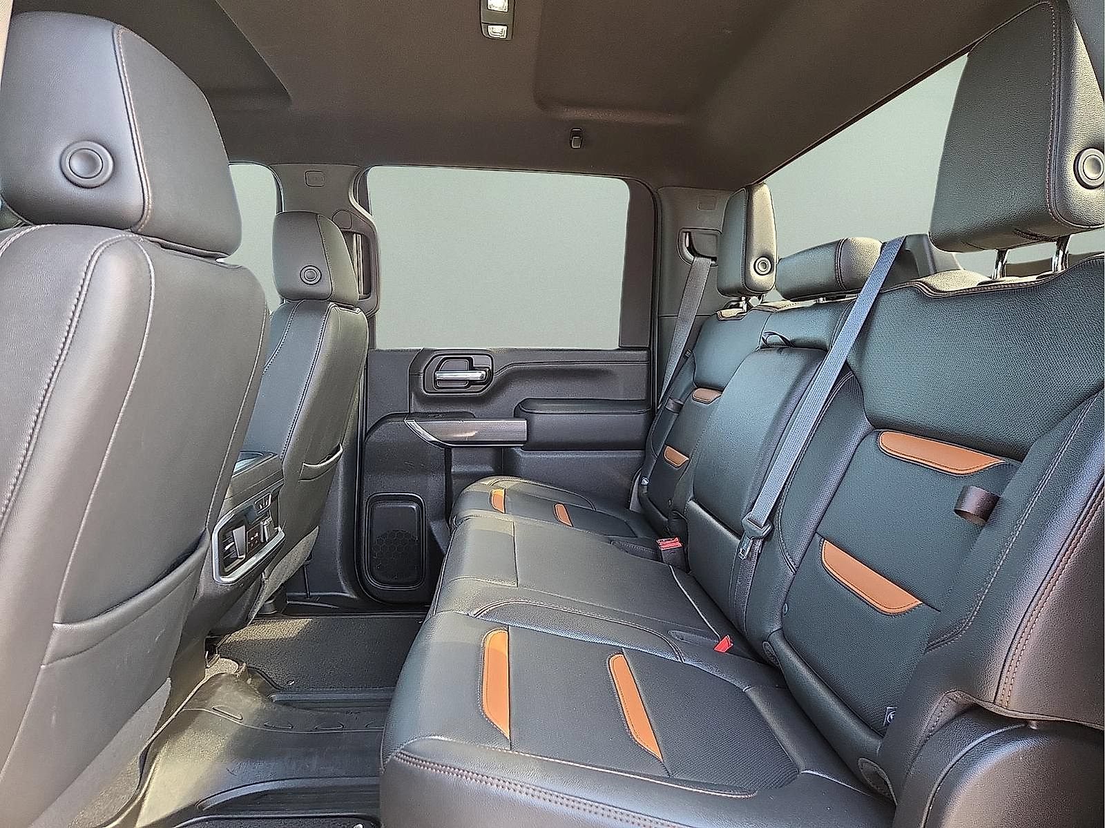 Used 2022 GMC Sierra 2500 AT4 w/ Gooseneck/5TH Wheel Package AWD/4WD image 10