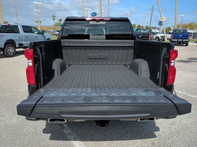 Used 2024 Chevrolet Silverado 1500 High Country image 13