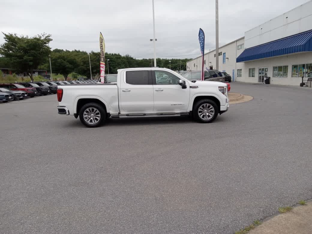 Used 2022 GMC Sierra 1500 Denali AWD/4WD image 8