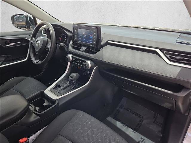 Used 2021 Toyota RAV4 XLE AWD/4WD image 21
