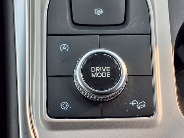 Certified 2024 Ford Explorer XLT w/ Equipment Group 202A AWD/4WD image 13