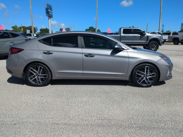 Used 2020 Hyundai Elantra Value Edition w/ Winter Weather Package FWD image 3