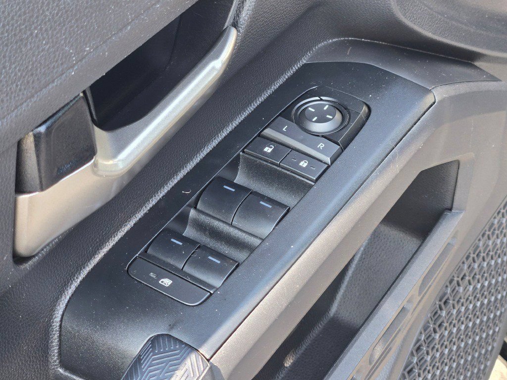 Used 2024 Toyota Tacoma TRD Off-Road AWD/4WD image 20