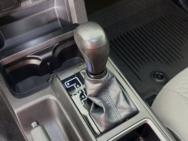 Used 2023 Toyota Tacoma SR AWD/4WD image 19