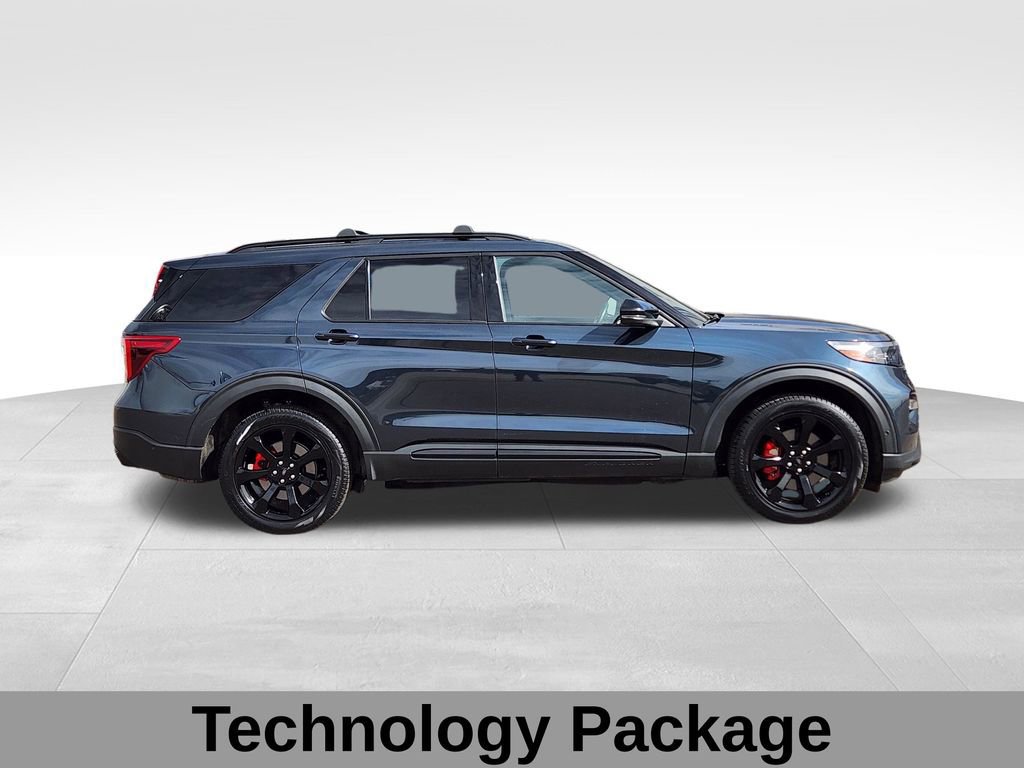 Certified 2023 Ford Explorer ST w/ Equipment Group 401A AWD/4WD image 3