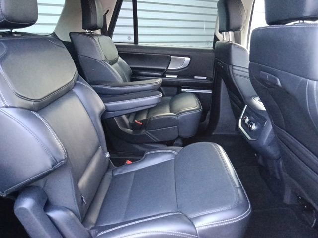 Certified 2025 Ford Expedition Max Platinum AWD/4WD image 36