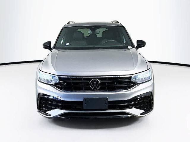 Used 2023 Volkswagen Tiguan SE R-Line AWD/4WD image 6