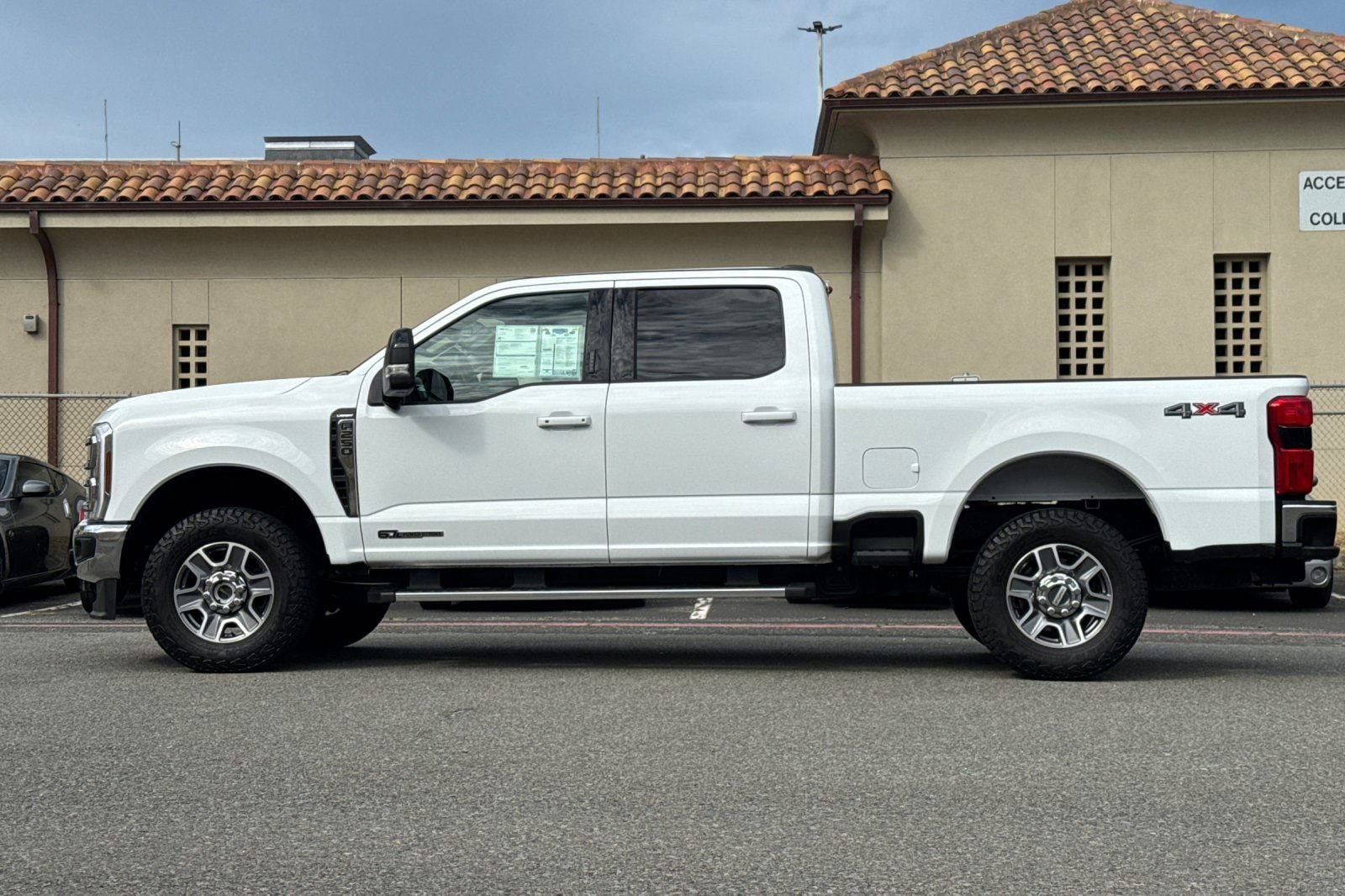 Certified 2024 Ford F250 Lariat AWD/4WD image 10