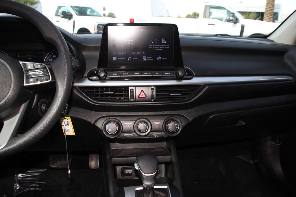 Used 2022 Kia Forte LXS FWD image 18