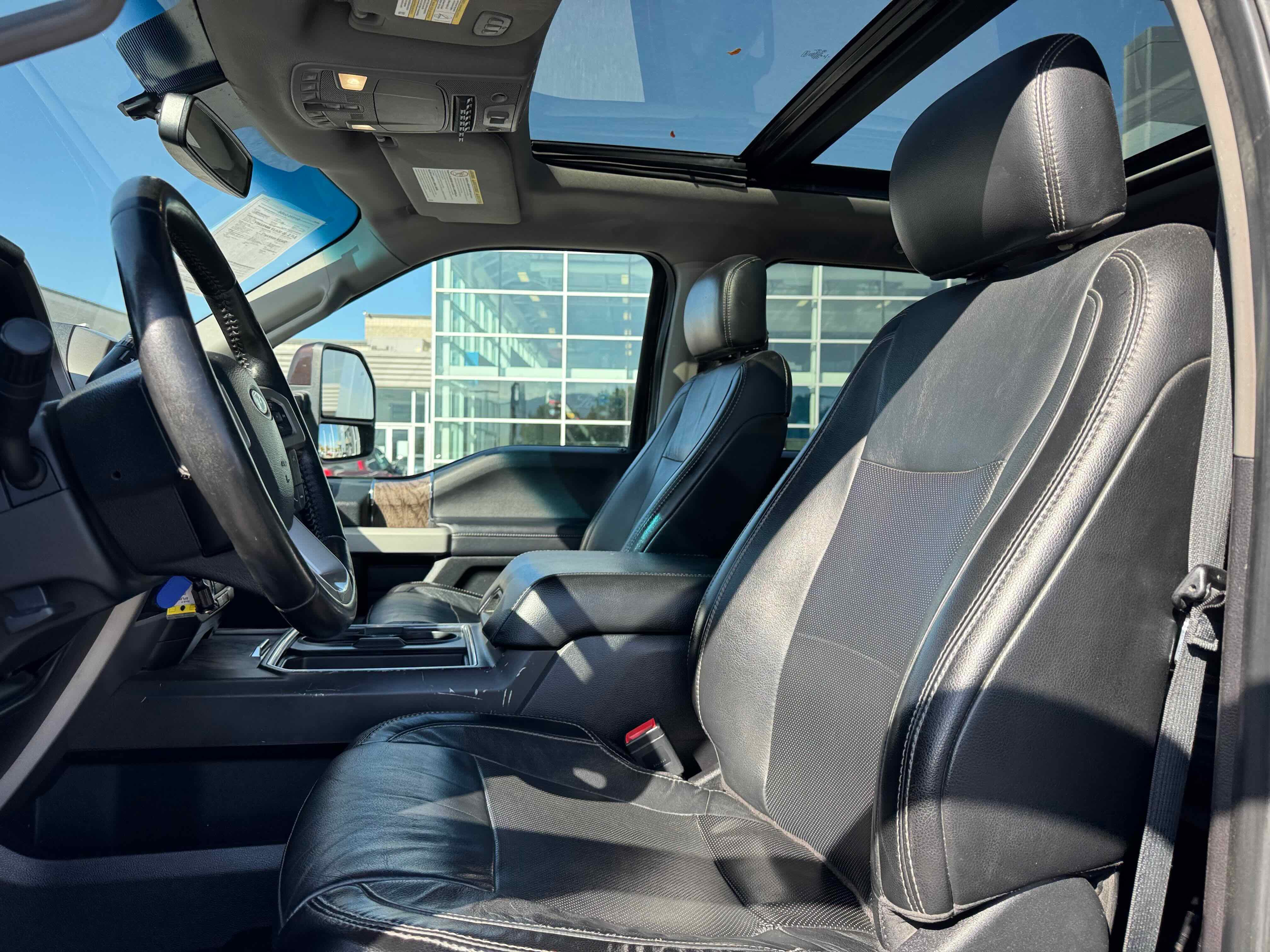 Certified 2019 Ford F350 Lariat image 16