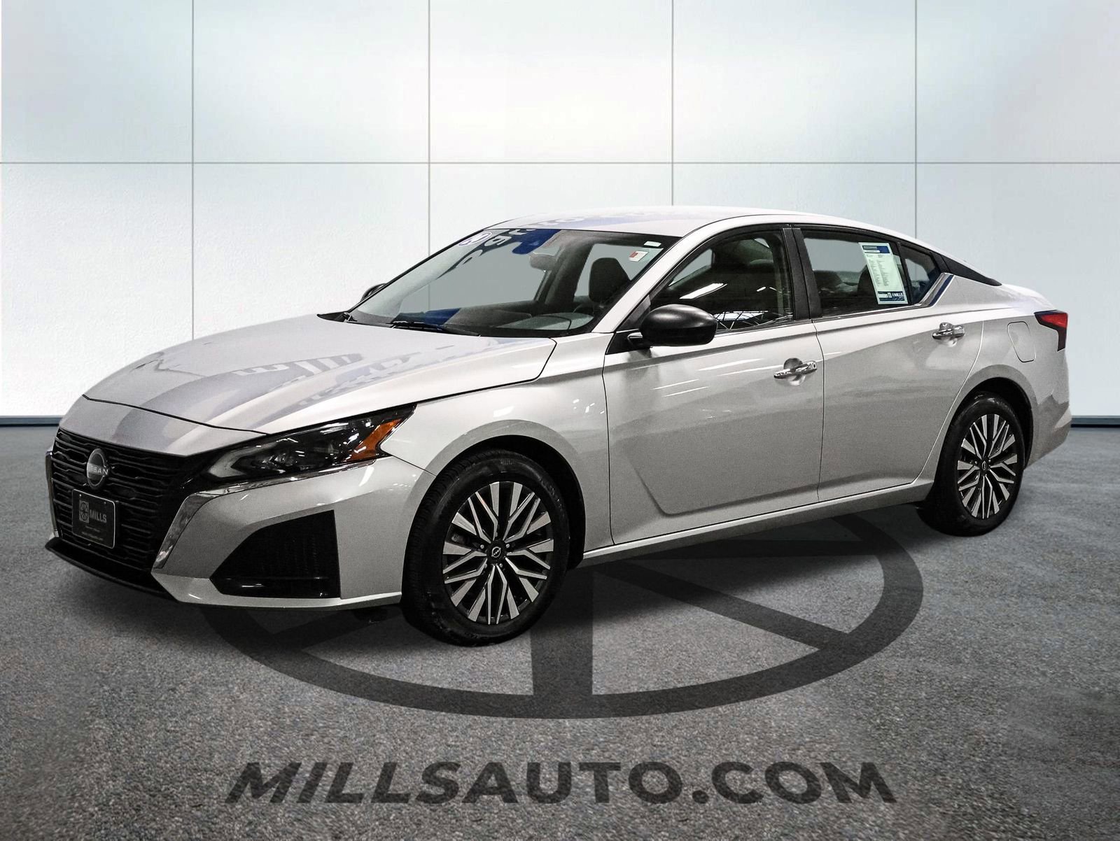 Used 2024 Nissan Altima 2.5 SV image 11