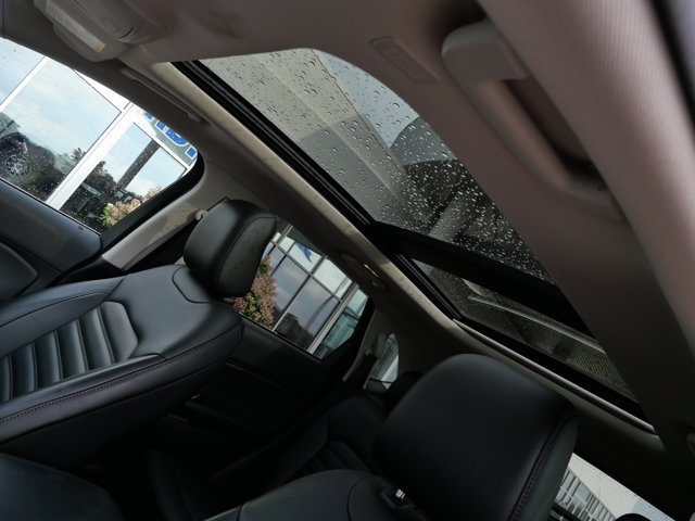 Certified 2020 Ford Edge SEL w/ Convenience Package AWD/4WD image 12