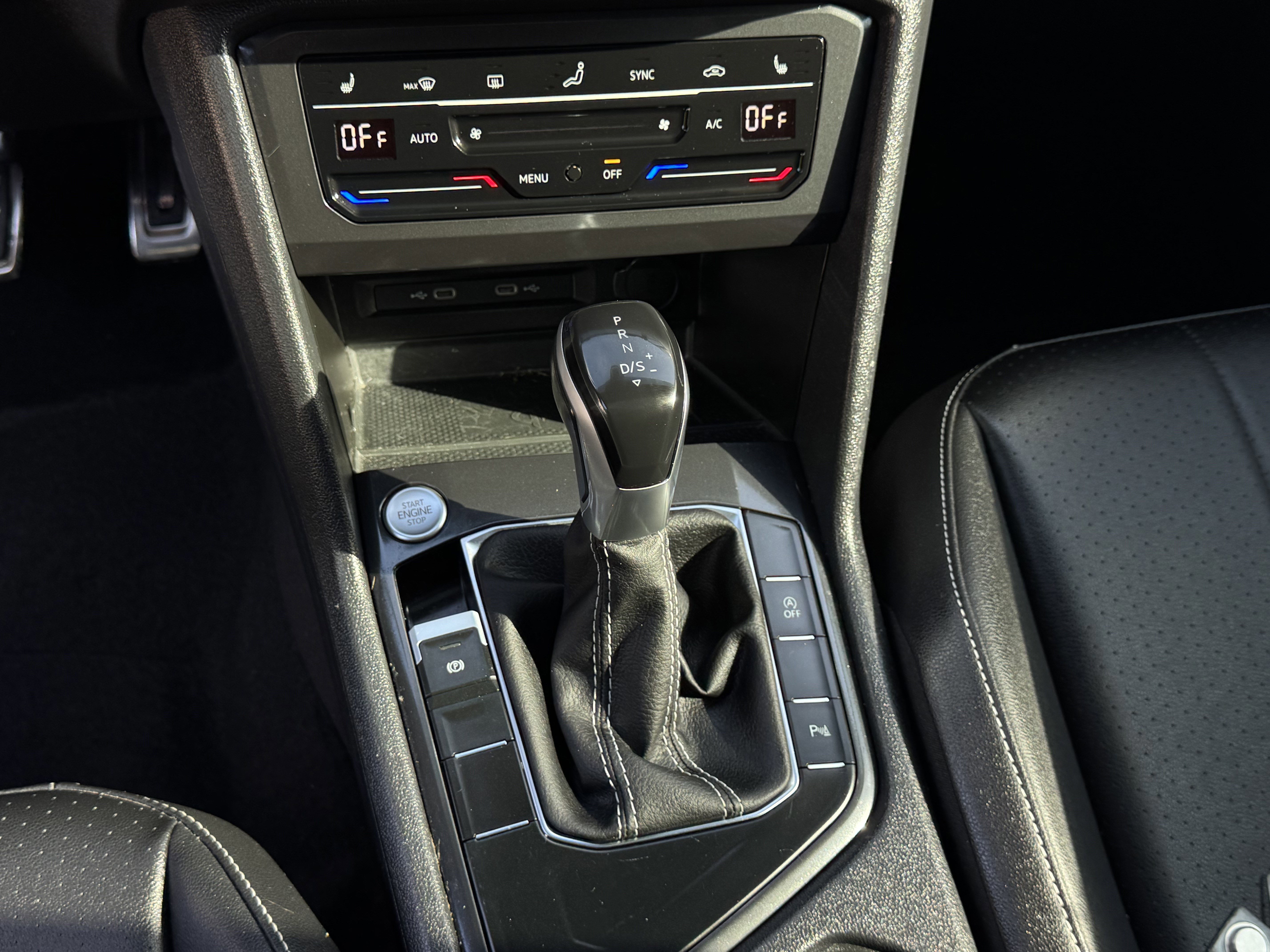 Used 2023 Volkswagen Tiguan SE R-Line image 20