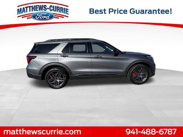 Certified 2025 Ford Explorer ST-Line w/ ST-Line Street Pack image 5