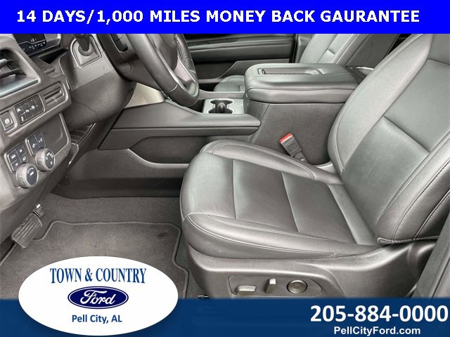 Used 2024 Chevrolet Suburban LT image 8