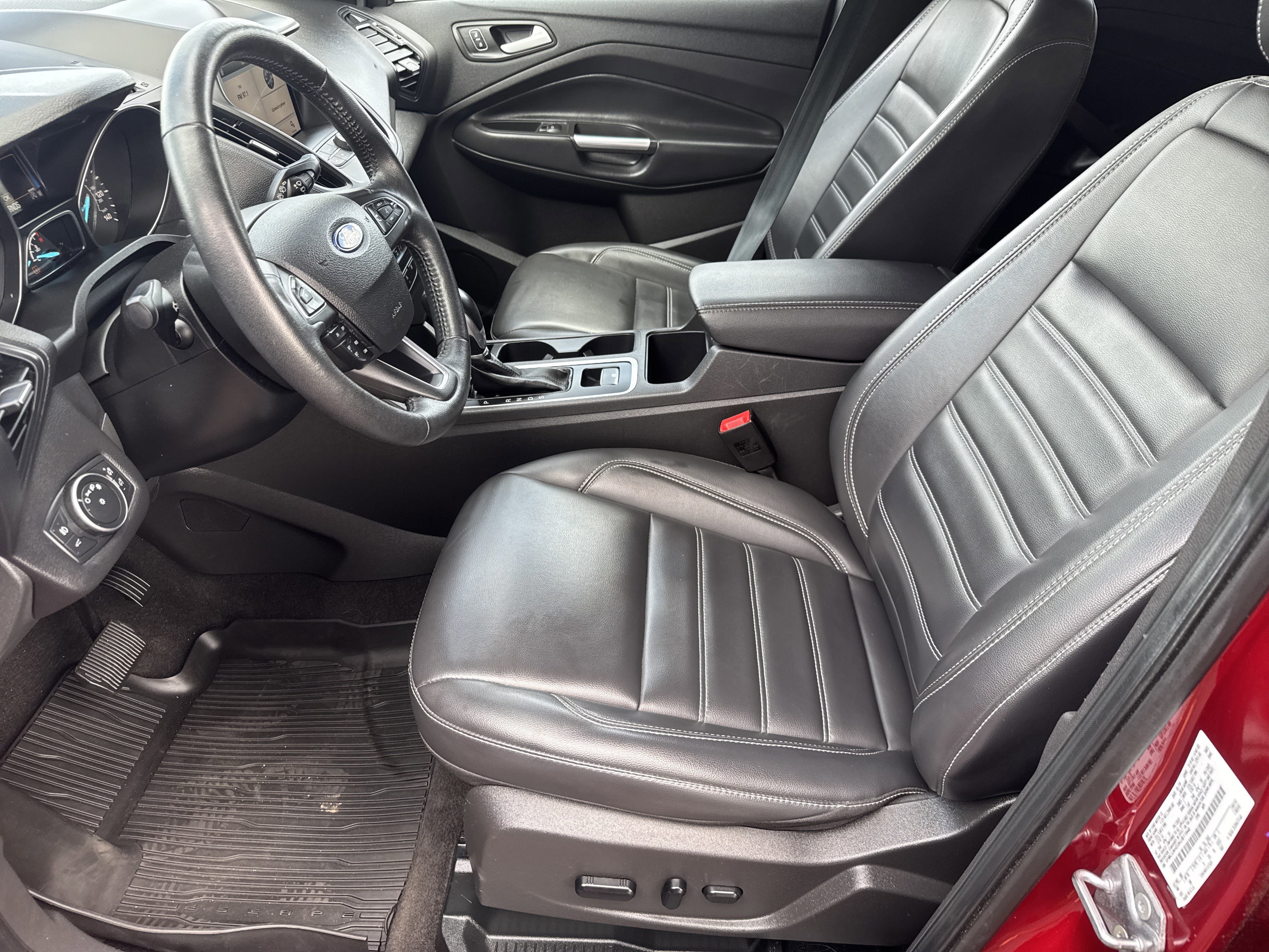 Certified 2019 Ford Escape SEL image 10