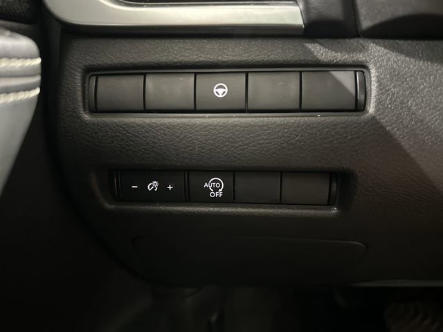 Used 2023 Nissan Rogue SV AWD/4WD image 30