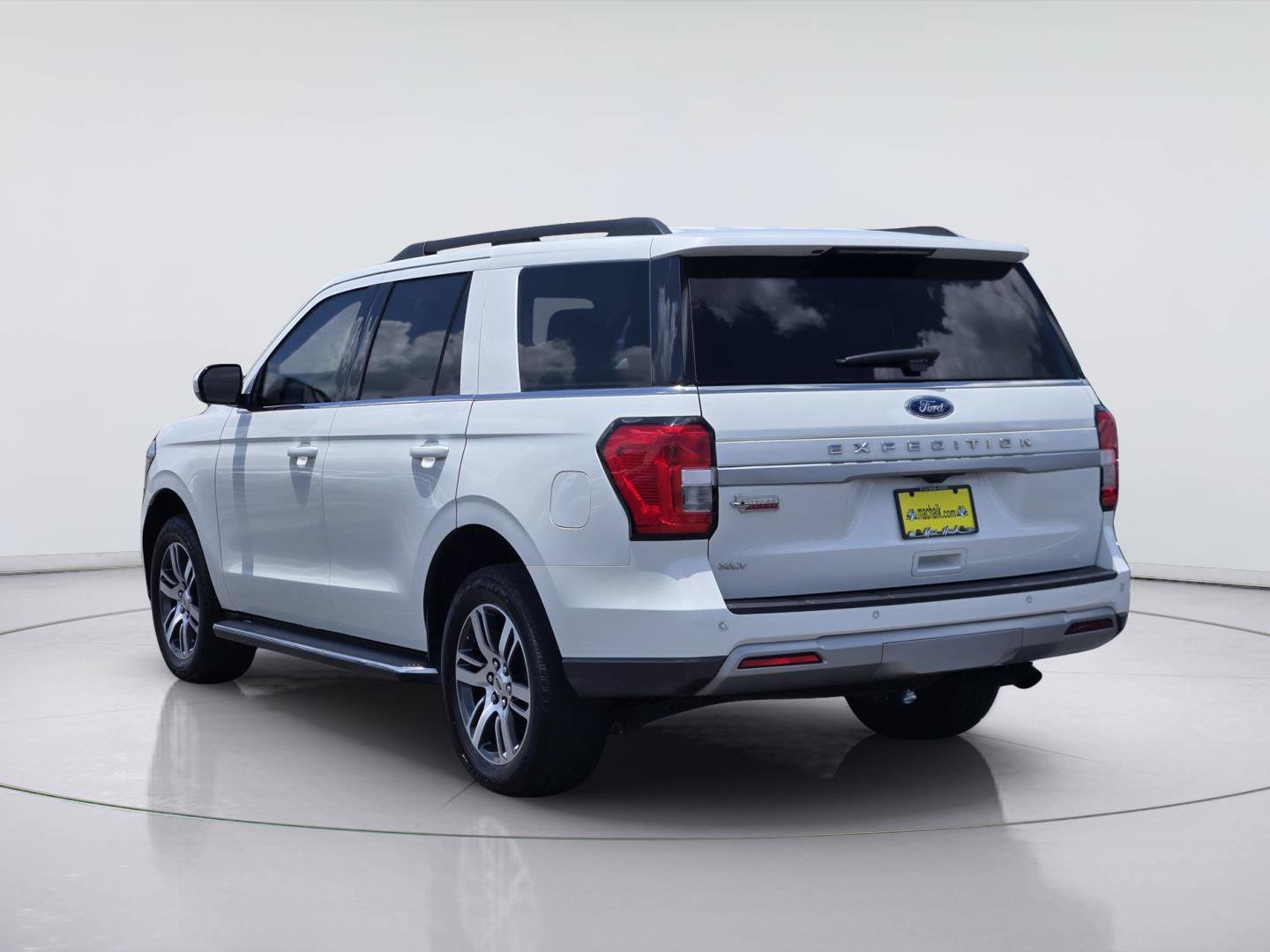 Certified 2023 Ford Expedition XLT RWD image 6