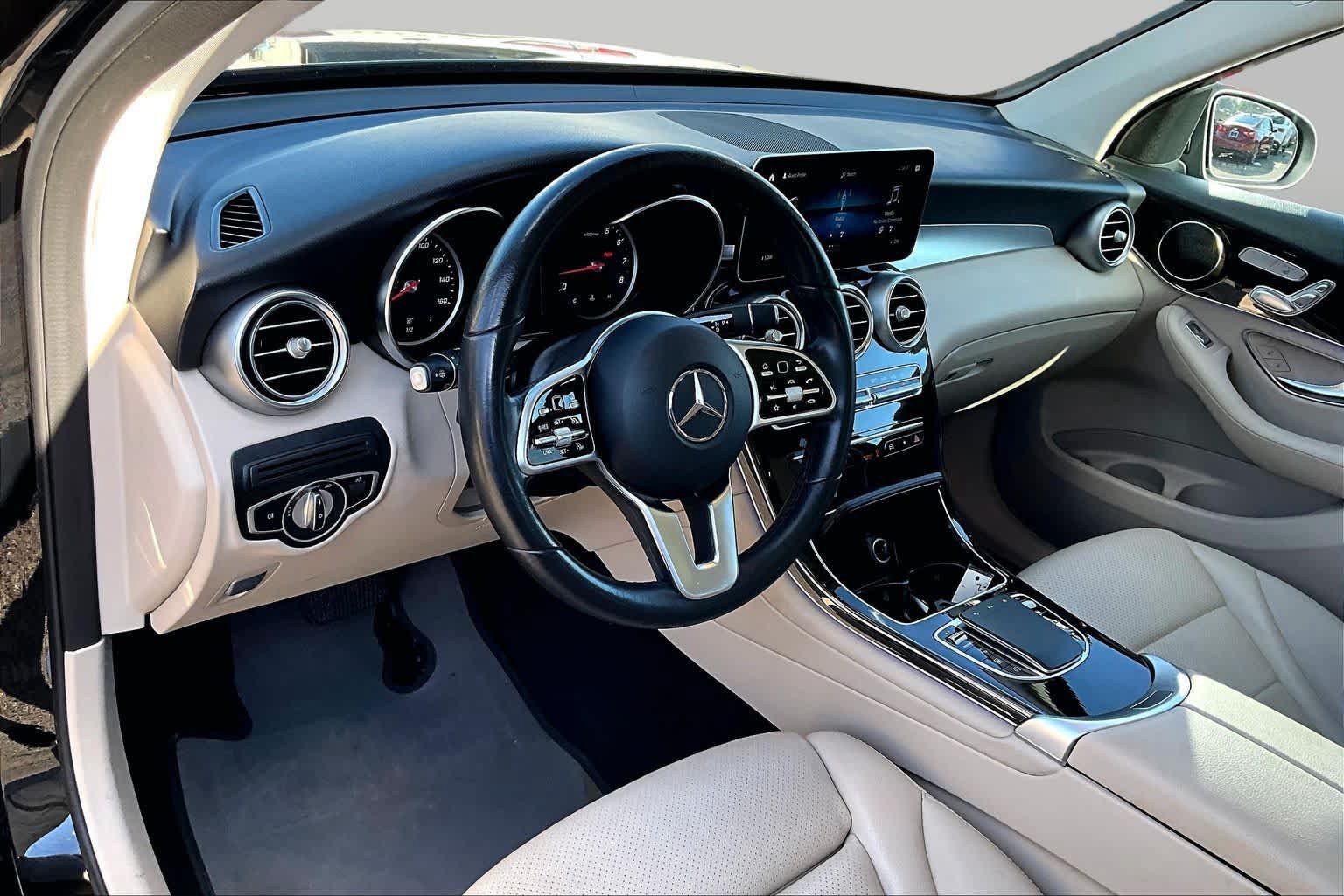 Used 2021 Mercedes-Benz GLC 300 image 18