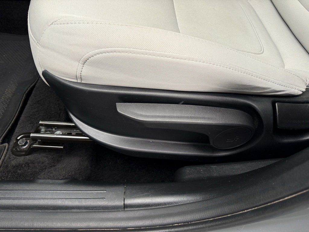 Used 2025 Hyundai Tucson SE image 11