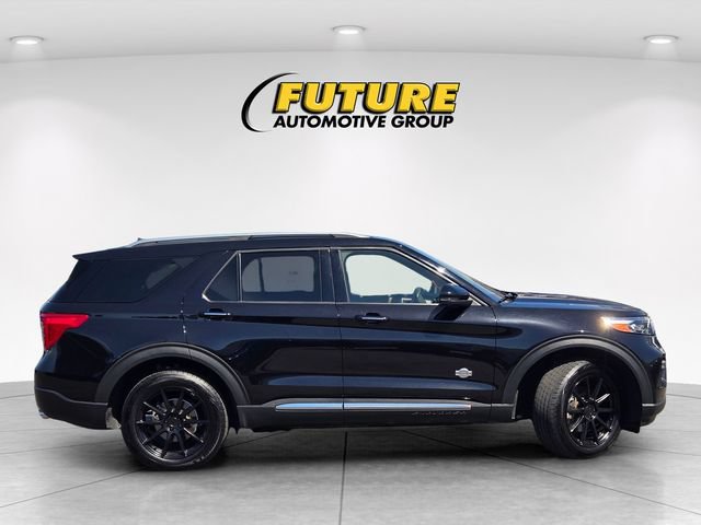 Certified 2022 Ford Explorer King Ranch w/ Premium Technology Package AWD/4WD image 3