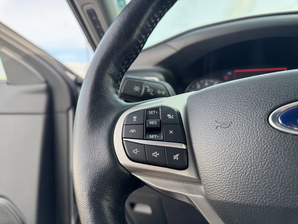 Certified 2022 Ford Explorer Limited w/ Equipment Group 301A image 21