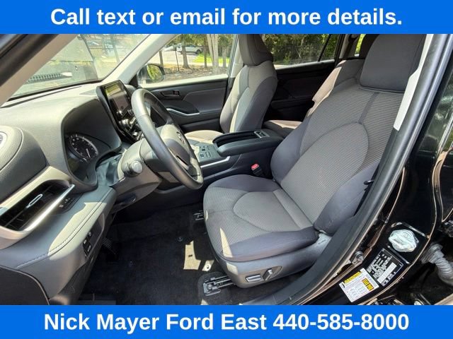 Used 2023 Toyota Highlander LE AWD/4WD image 27