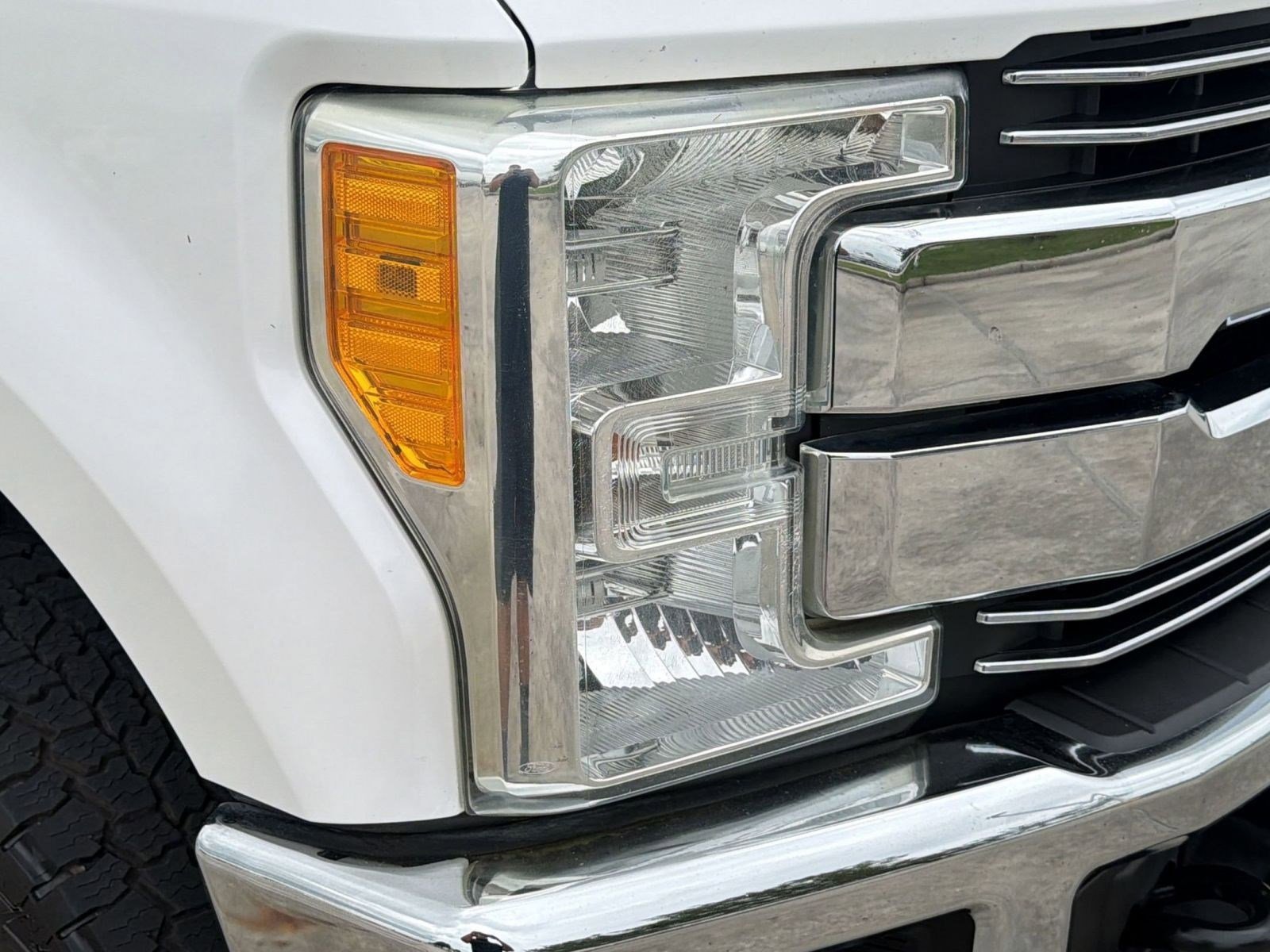 Certified 2019 Ford F250 Lariat w/ Lariat Ultimate Package AWD/4WD image 11