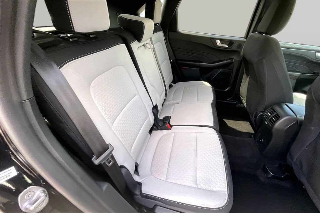 Certified 2025 Ford Escape Active w/ Active Premium Tech Pack FWD image 26