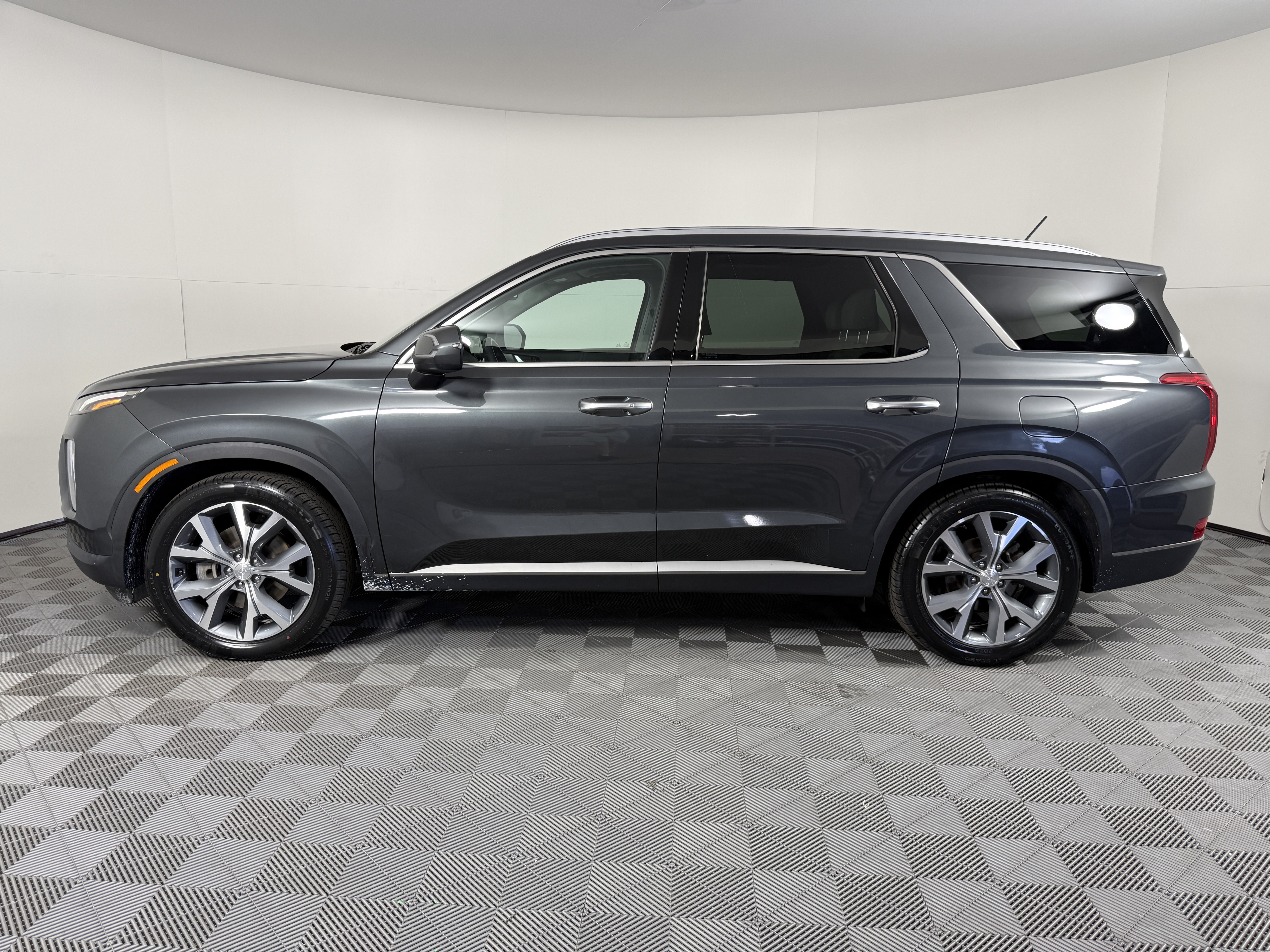 Used 2020 Hyundai Palisade SEL w/ Convenience Package FWD image 5