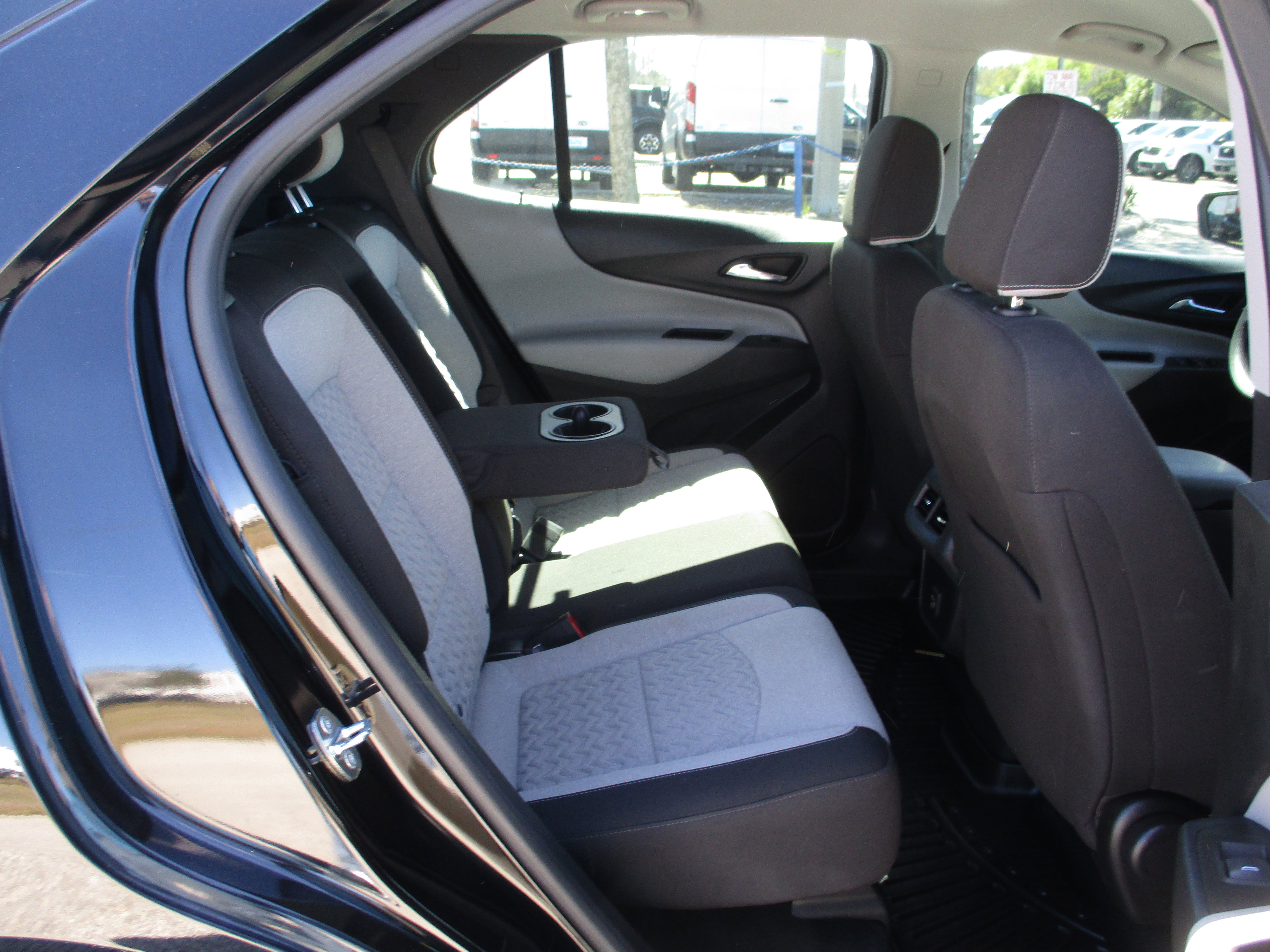 Used 2023 Chevrolet Equinox LS w/ Midnight Edition image 12