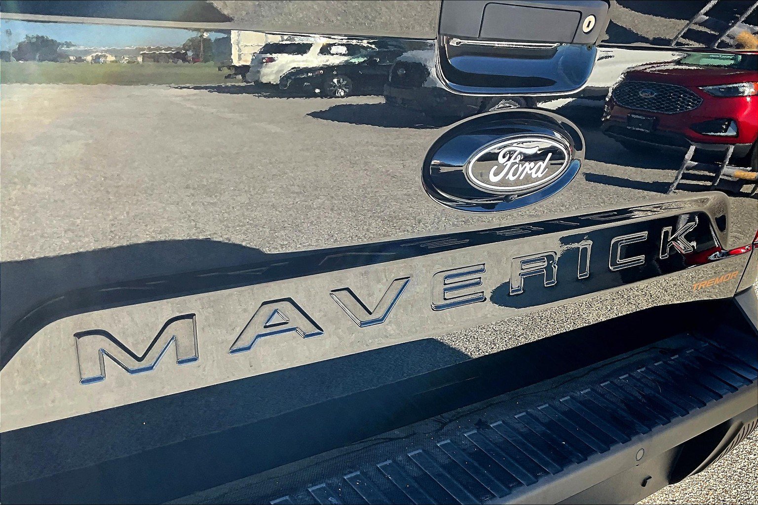 Certified 2025 Ford Maverick Tremor AWD/4WD image 32