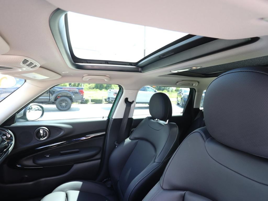 Used 2022 MINI Cooper Clubman S FWD image 4